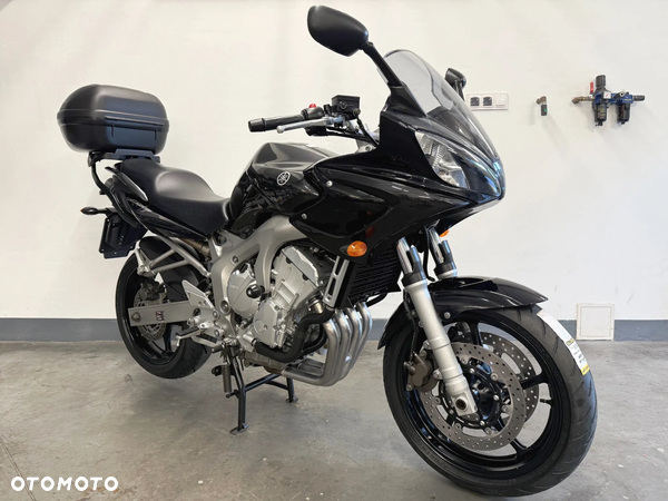 Yamaha FZ6