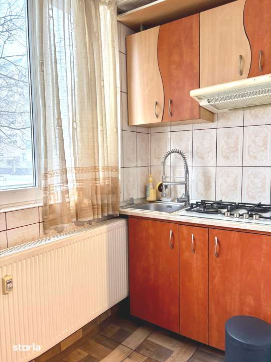 Apartament cu 4 camere, decomandat, spatios, 2 bai, Sanmartin — fotografia 3