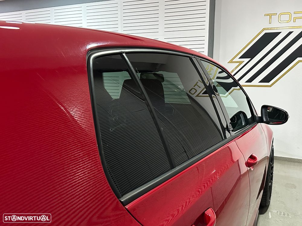 VW Golf 2.0 GTI adidas - 17