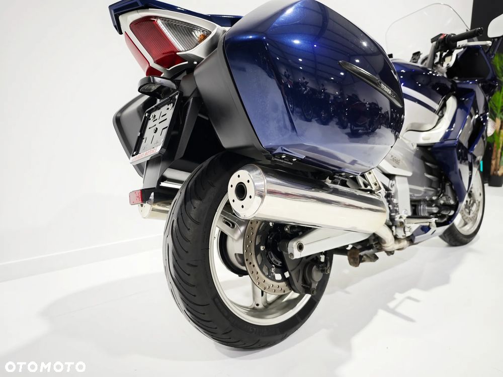 Yamaha FJR - 13