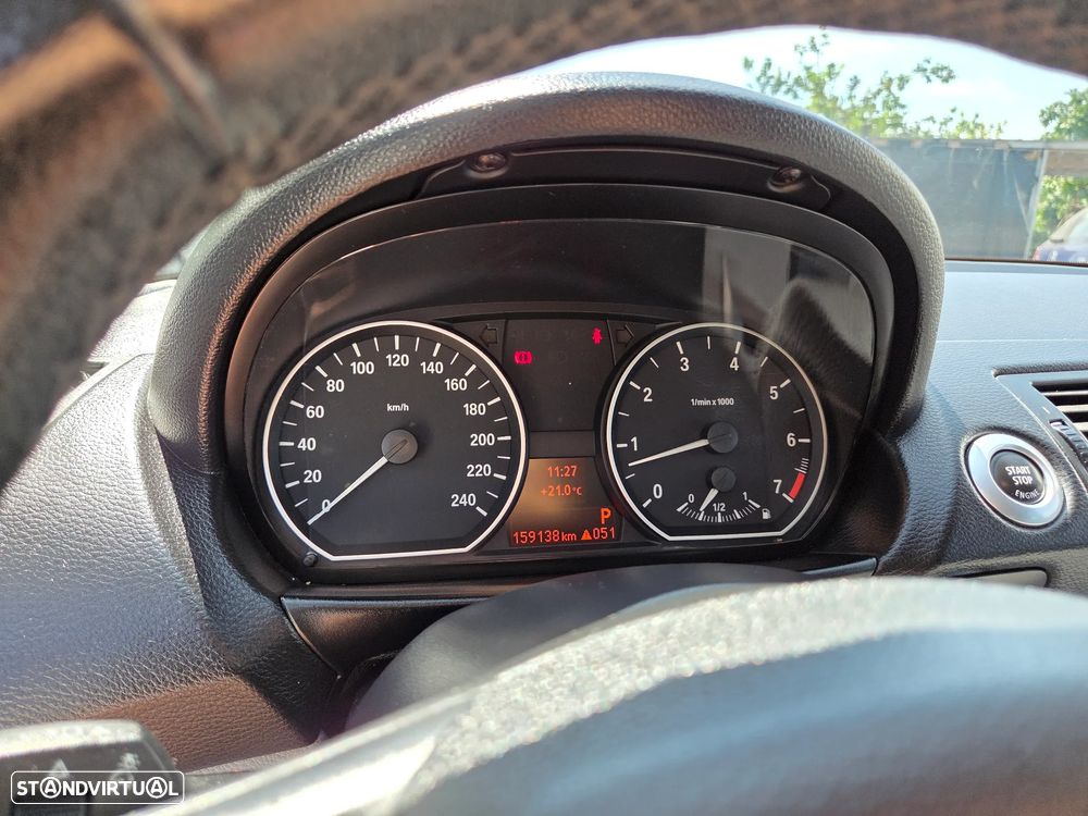 BMW 118 iA - 14