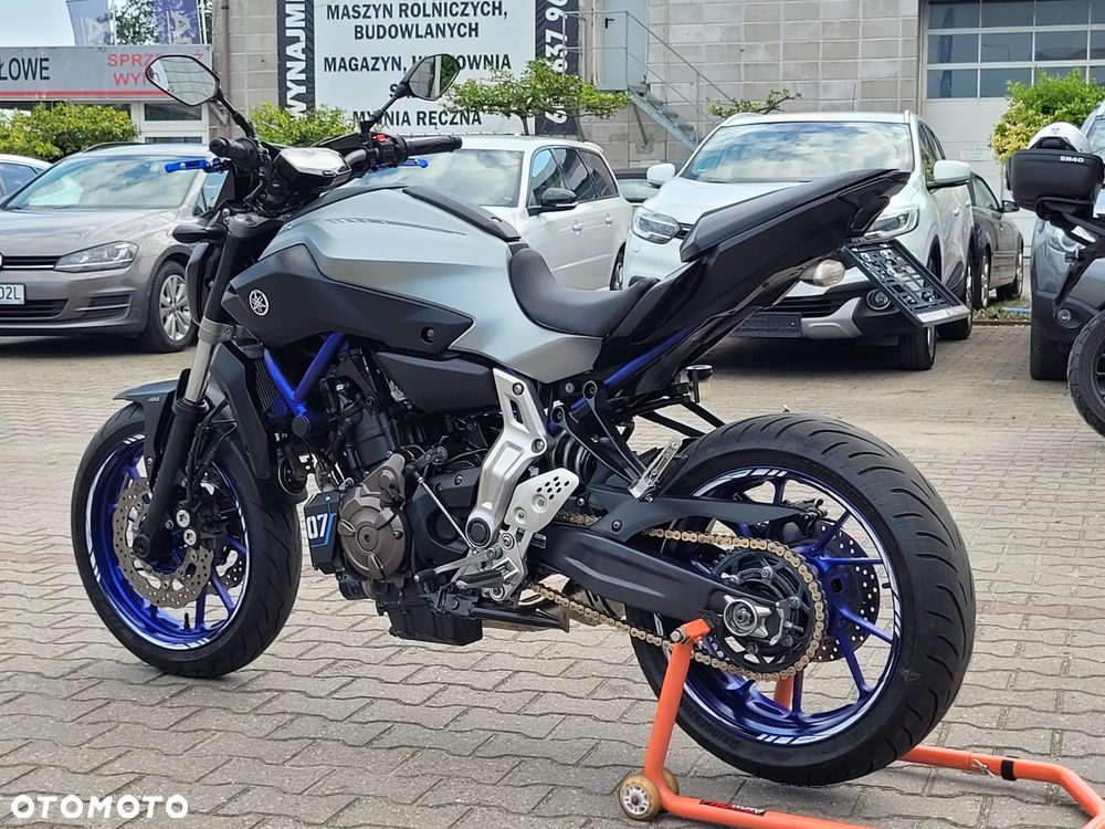 Yamaha MT - 16