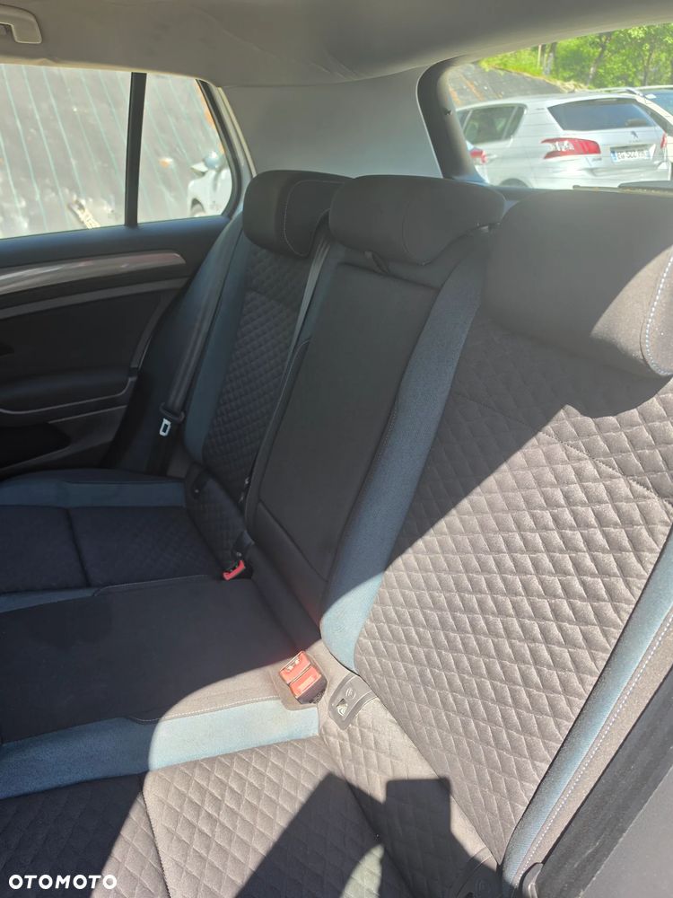 Volkswagen Golf 1.6 TDI SCR IQ.DRIVE - 24