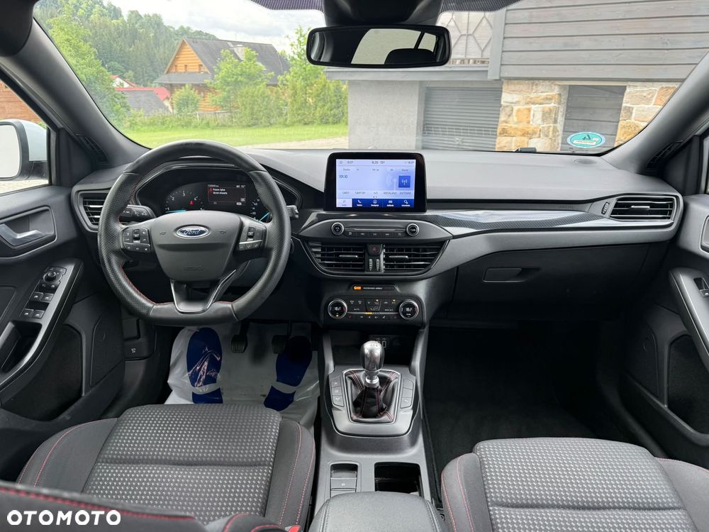 Ford Focus 1.5 EcoBlue ST-Line - 12