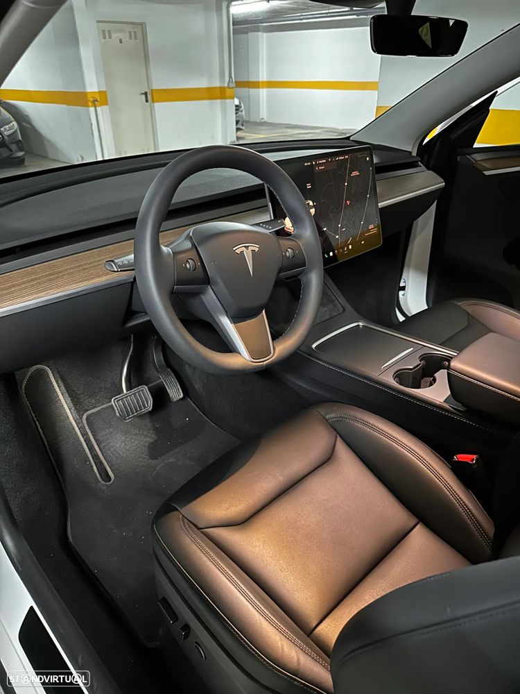 Tesla Model Y RWD - 18