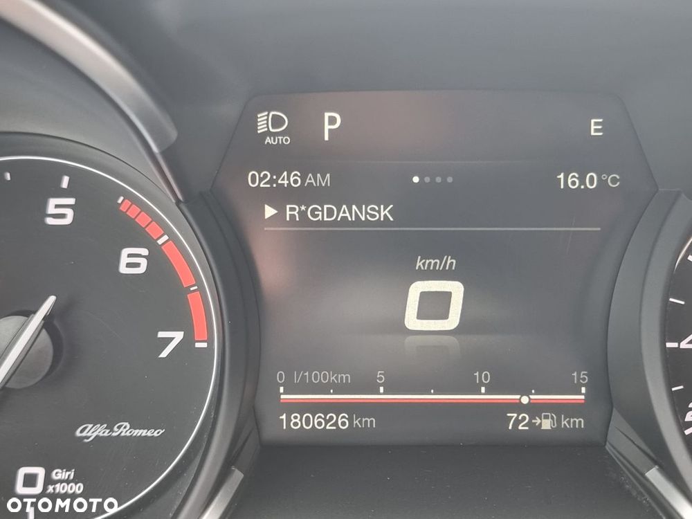 Alfa Romeo Stelvio 2.0 Turbo 16V AT8-Q4 Veloce Ti - 14