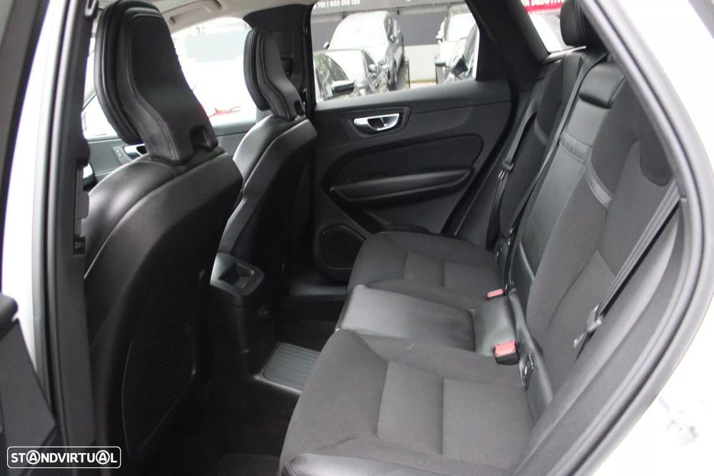 Volvo XC 60 2.0 T6 PHEV Inscription AWD - 6