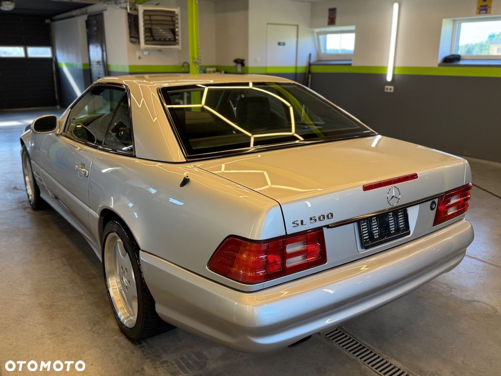 Mercedes-Benz SL - 12