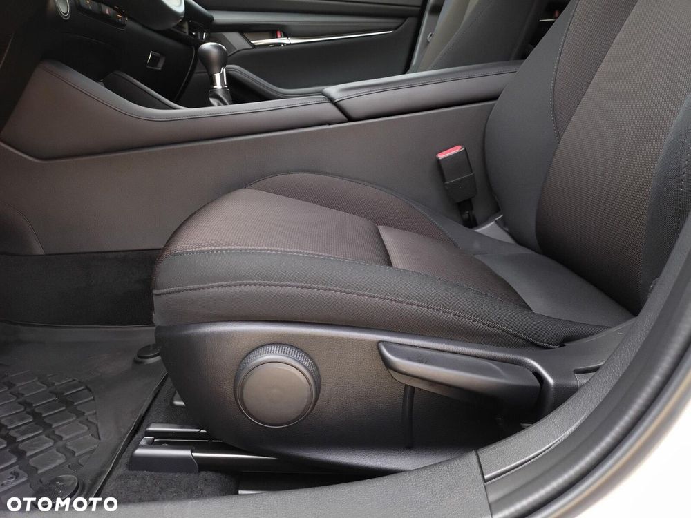 Mazda 3 2.0 mHEV Exclusive-Line - 27