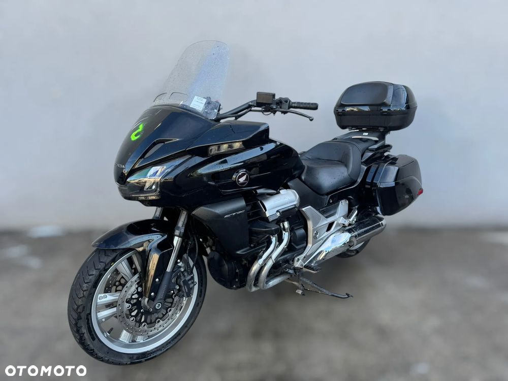 Honda CTX - 6
