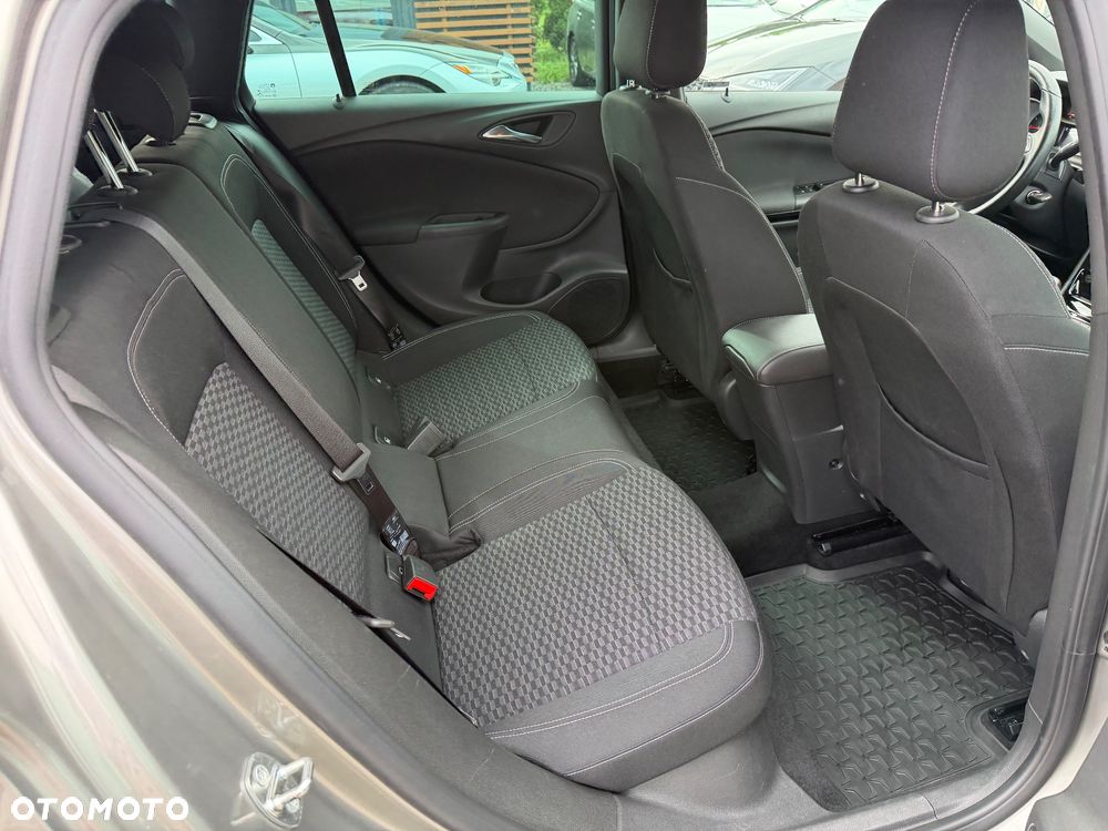 Opel Astra 1.4 Turbo Start/Stop Dynamic - 32