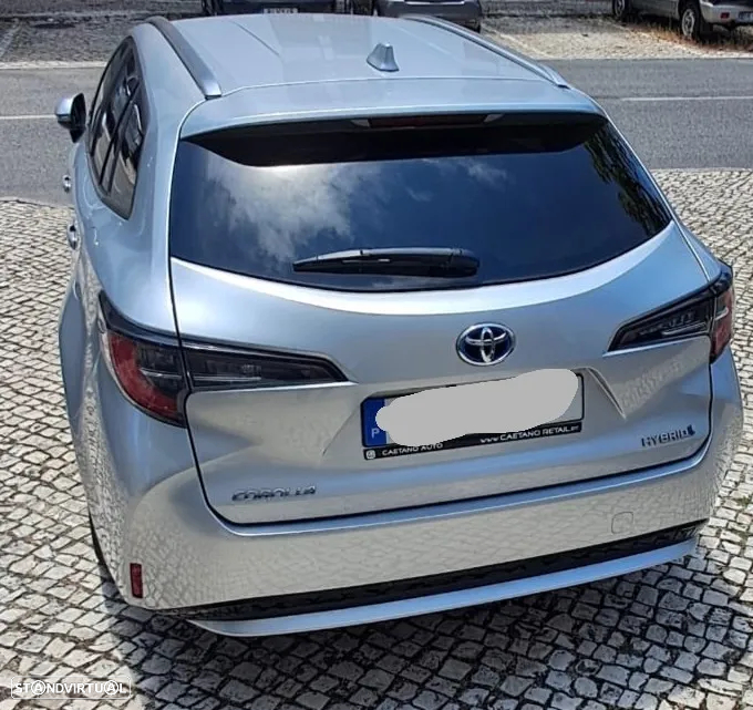Toyota Corolla Touring Sports 1.8 Hybrid Comfort+P.Sport - 3