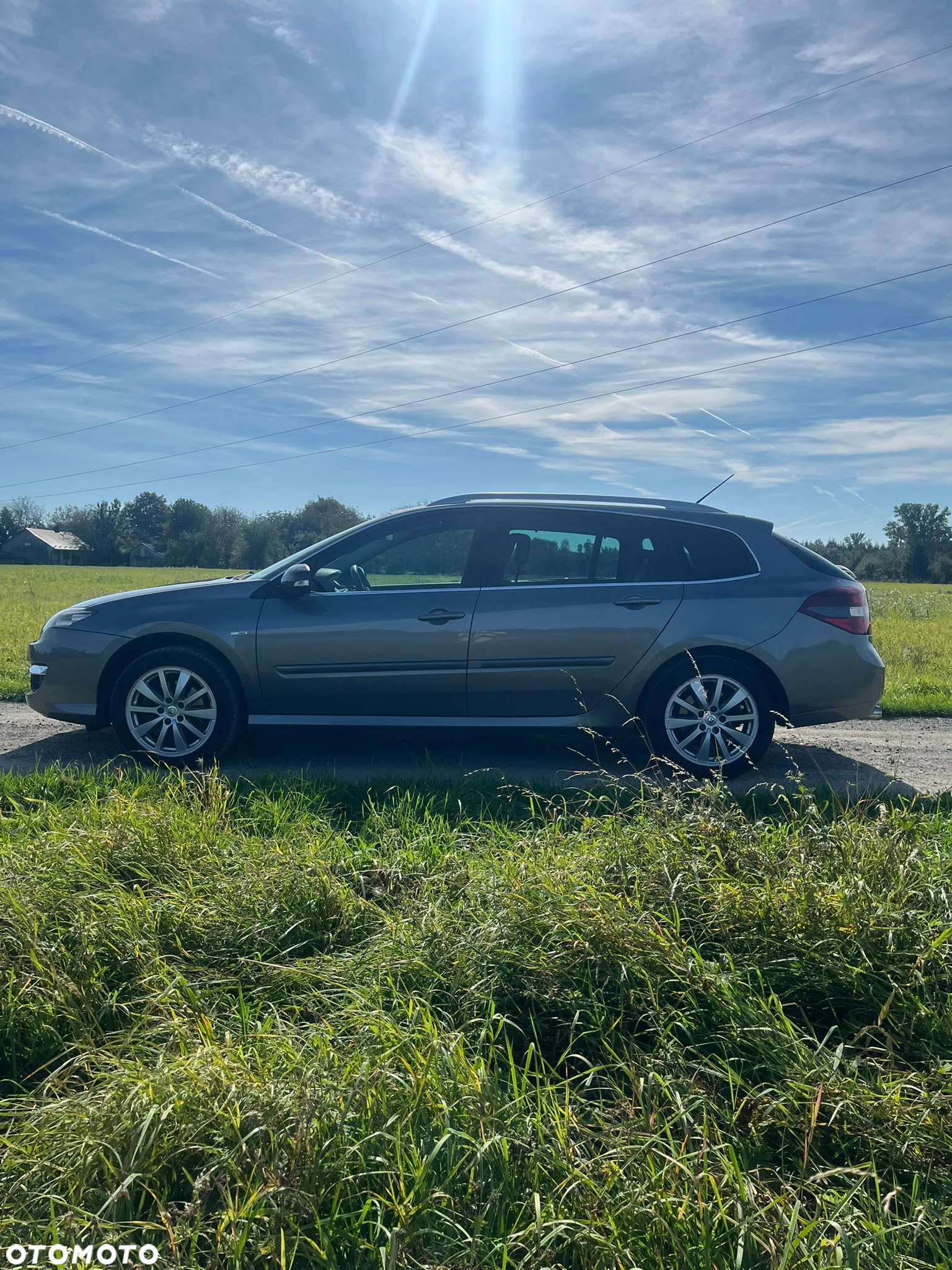 Renault Laguna Grandtour ENERGY dCi 130 FAP Start-Stop Bose Edition - 6