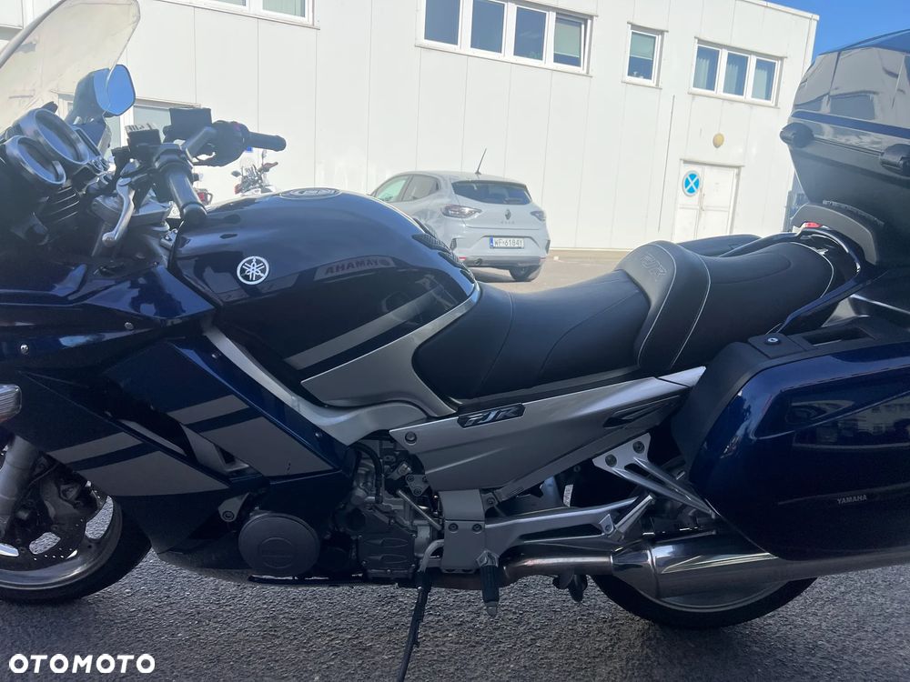Yamaha FJR - 12