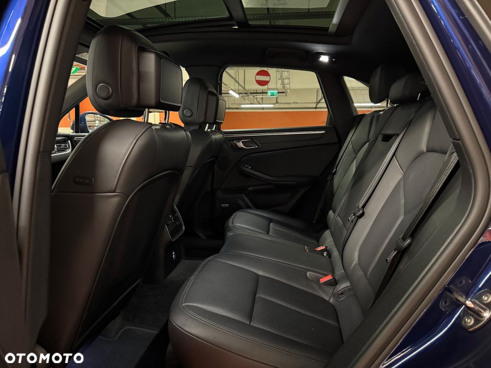 Porsche Macan Standard - 17