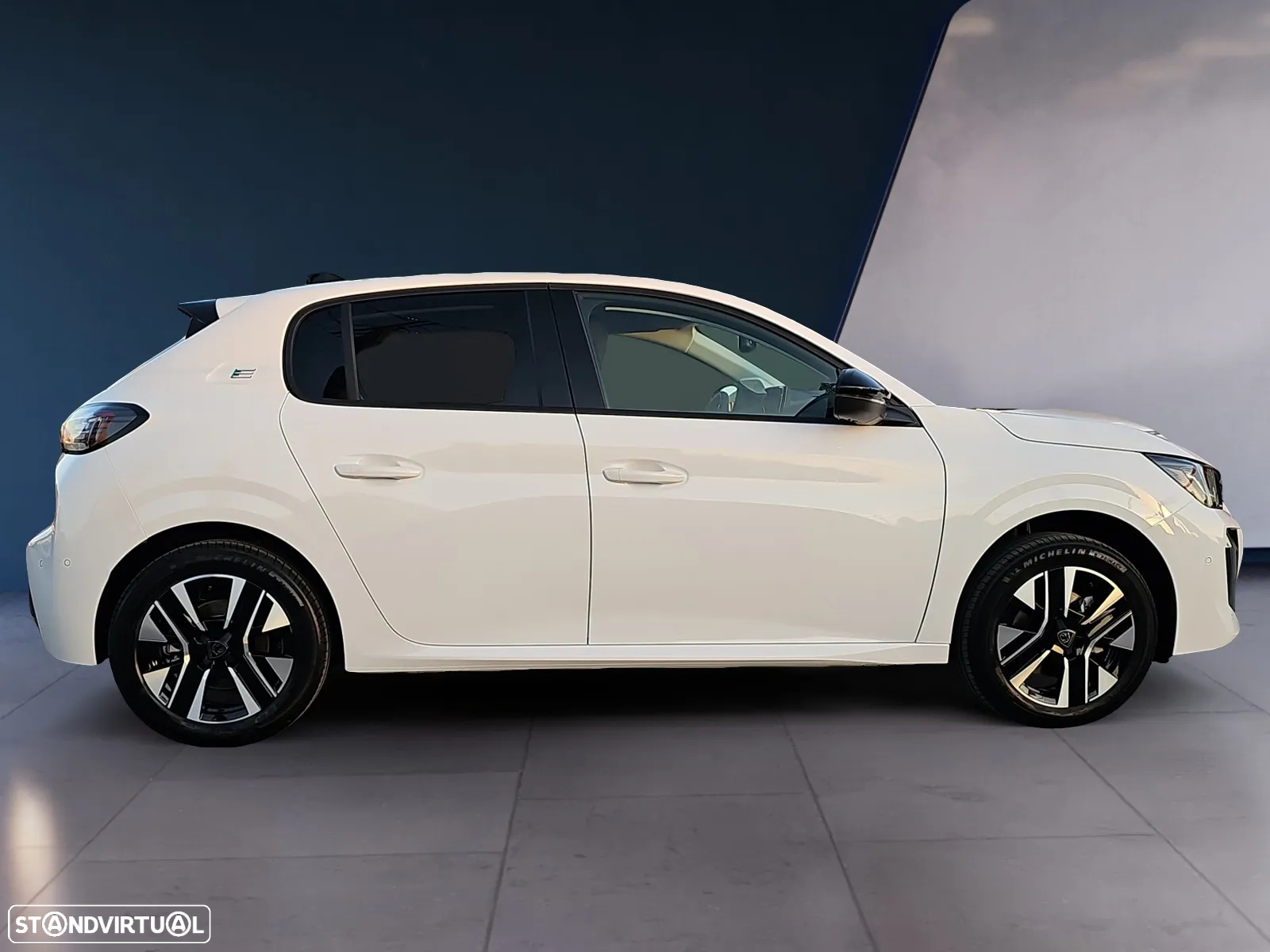 Peugeot e-208 51 kWh GT - 4