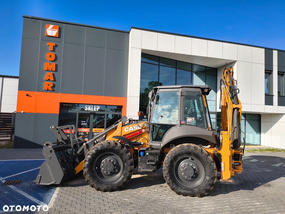 Case 695 SV 2023R - 2
