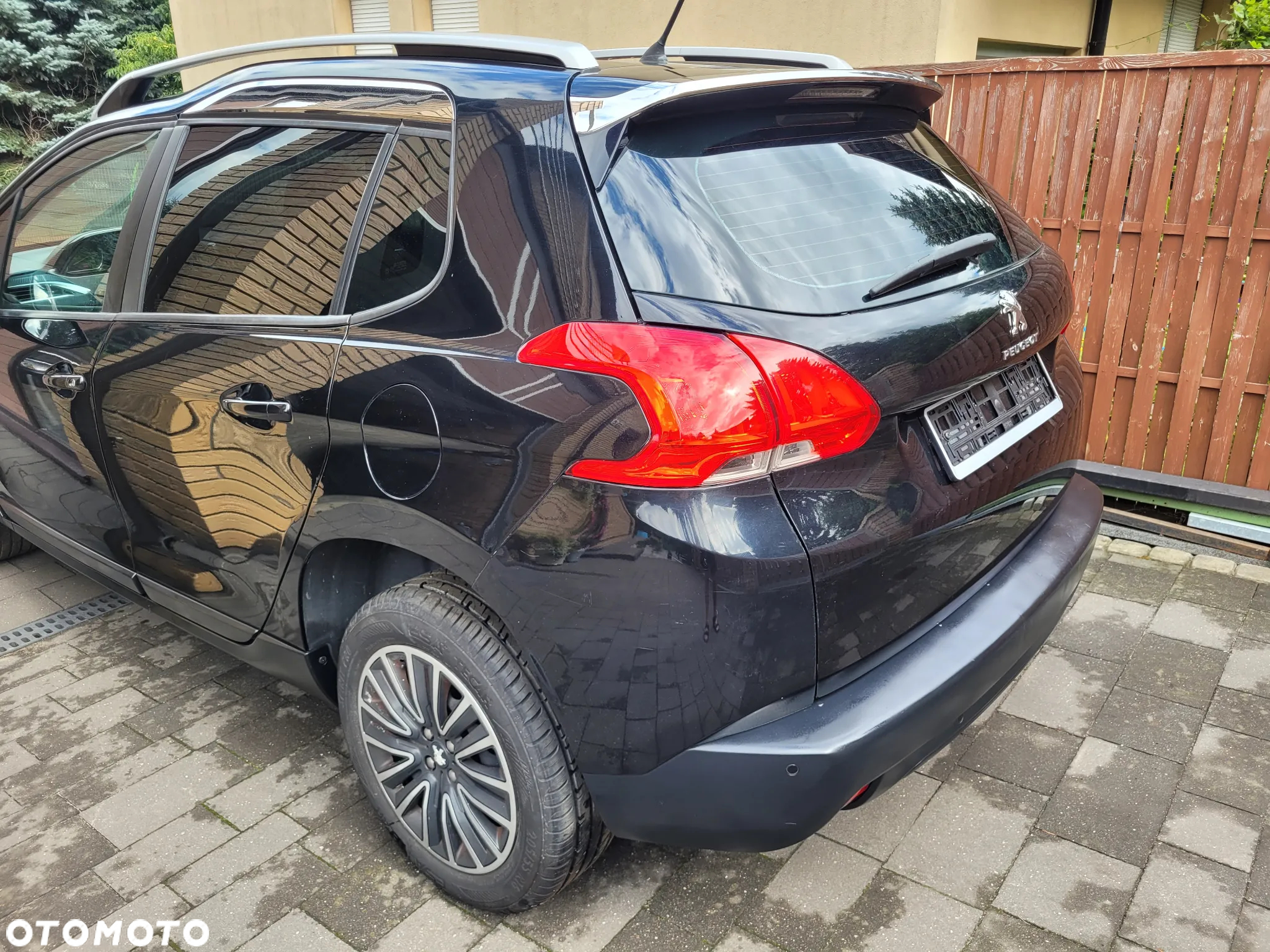 Peugeot 2008 PureTech 82 Access - 16