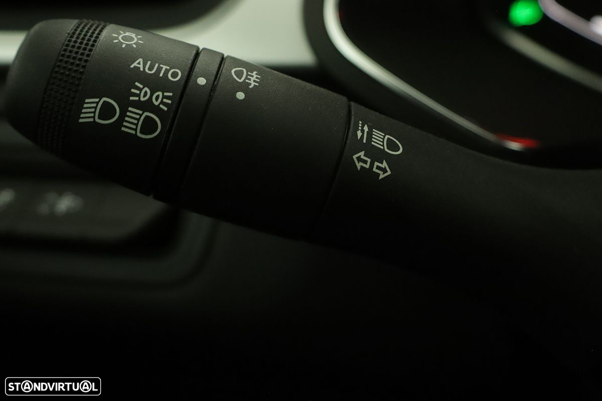 Renault Captur 1.0 TCe Techno Bi-Fuel - 17