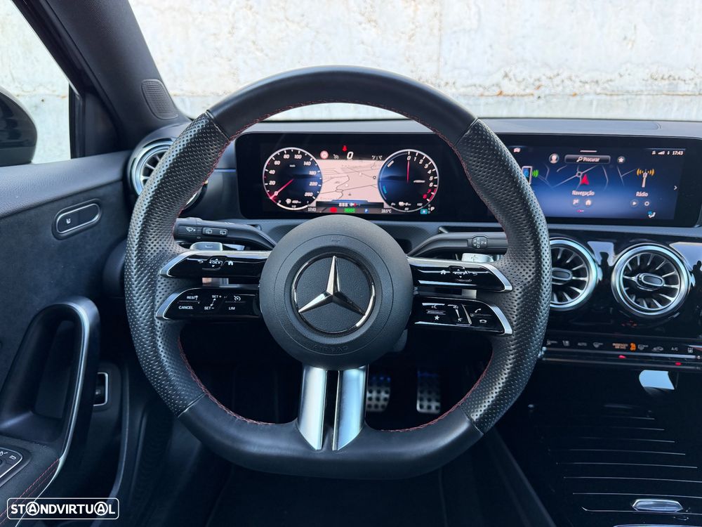Mercedes-Benz A 250 e AMG Line - 17