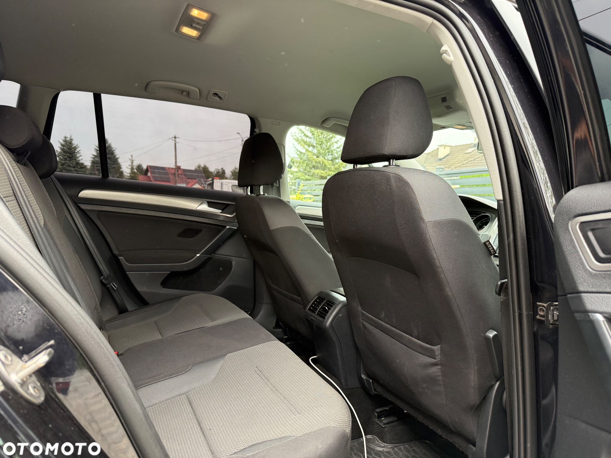 Volkswagen Golf 2.0 TDI SCR Comfortline - 9