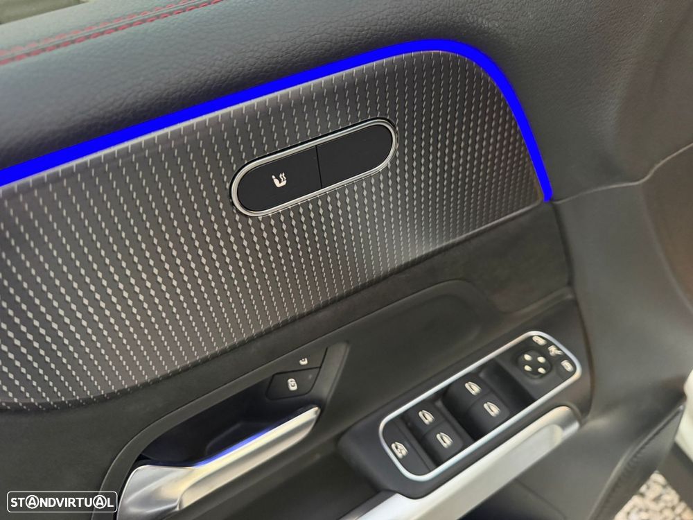 Mercedes-Benz EQB 300 4Matic AMG Line - 18