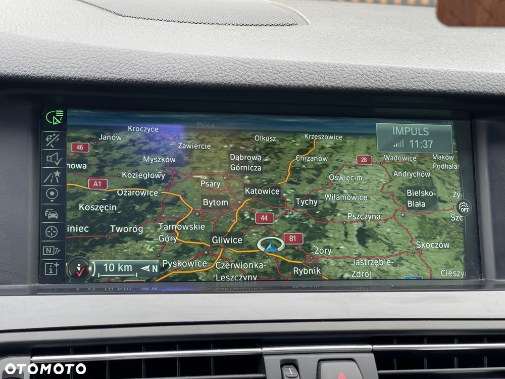 BMW Seria 5 525d xDrive - 12
