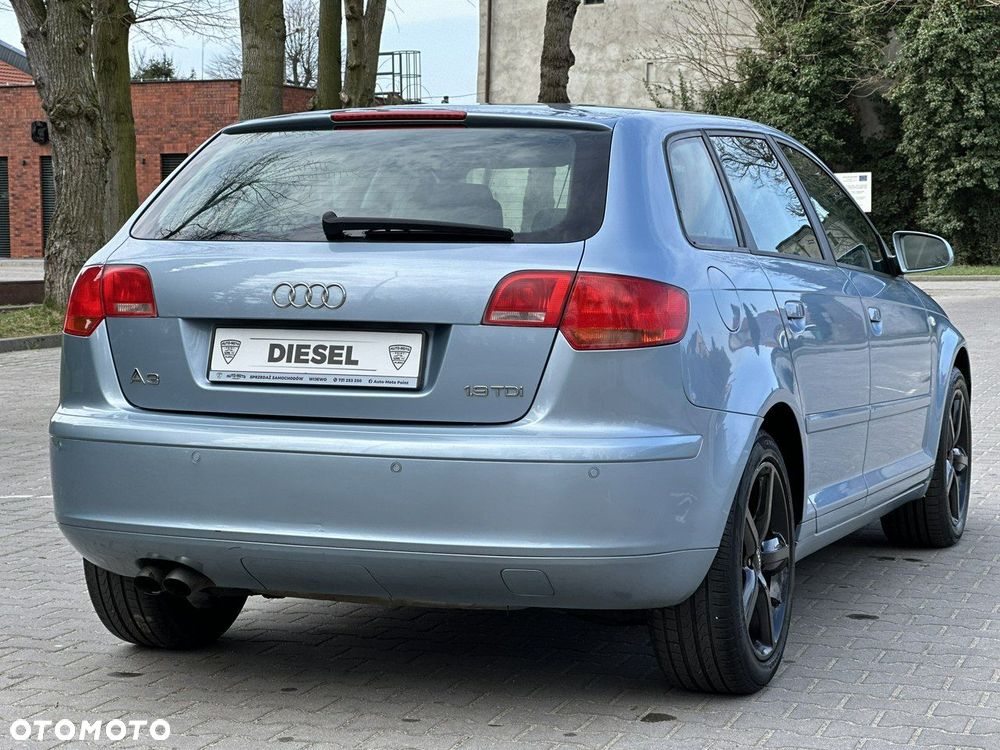 Audi A3 Sportback - 4
