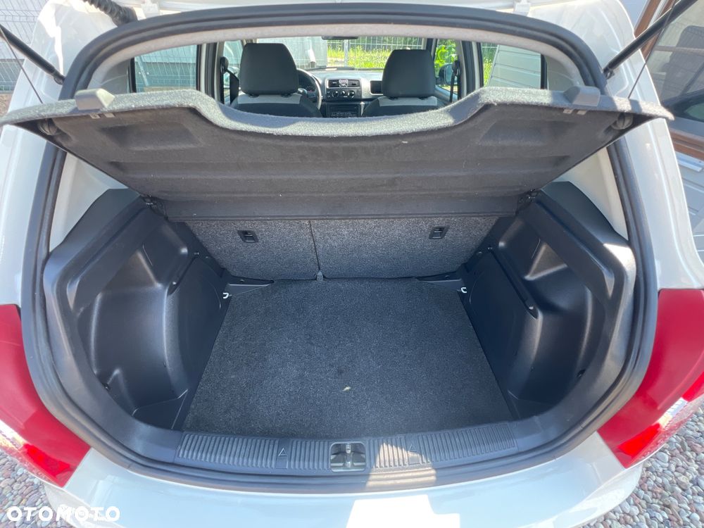 Skoda Fabia 1.2 HTP Active - 16