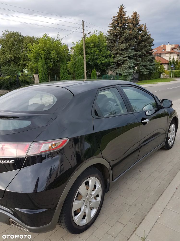 Honda Civic 1.8 Comfort - 37