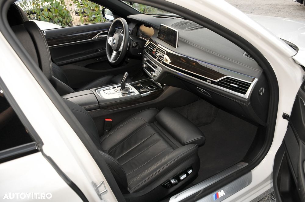 BMW Seria 7 740d xDrive MHEV - 8