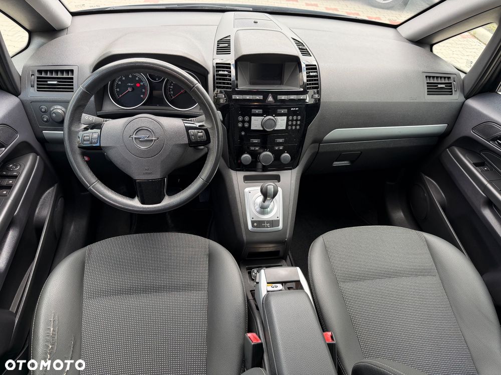 Opel Zafira - 12