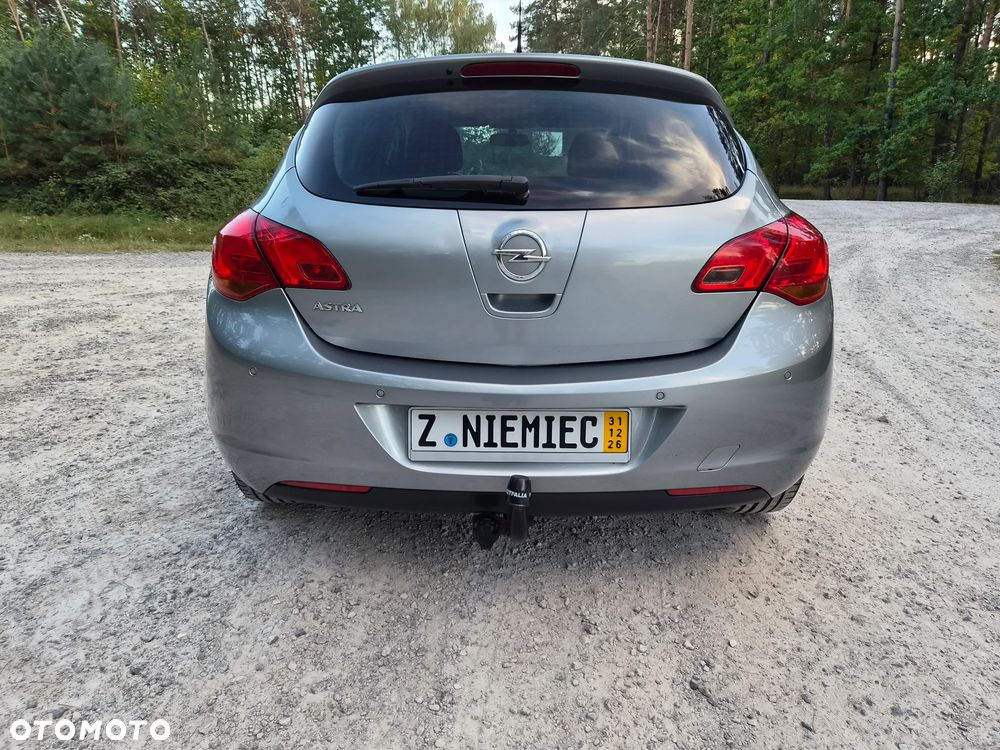 Opel Astra - 16
