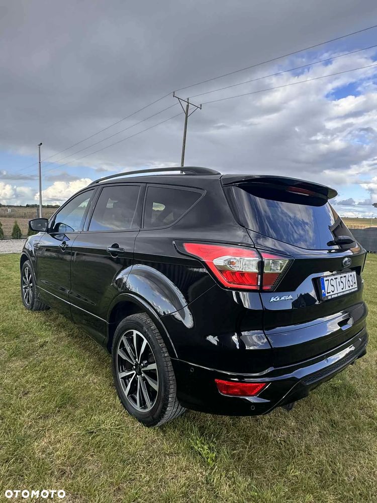 Ford Kuga 1.5 EcoBoost 2x4 ST-Line - 28