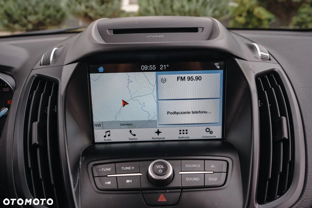 Ford Kuga 2.0 TDCi 2x4 Titanium - 25