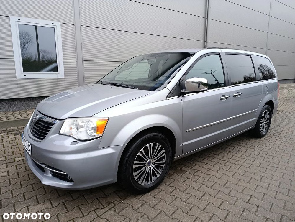 Lancia Voyager 2.8CRD S - 23