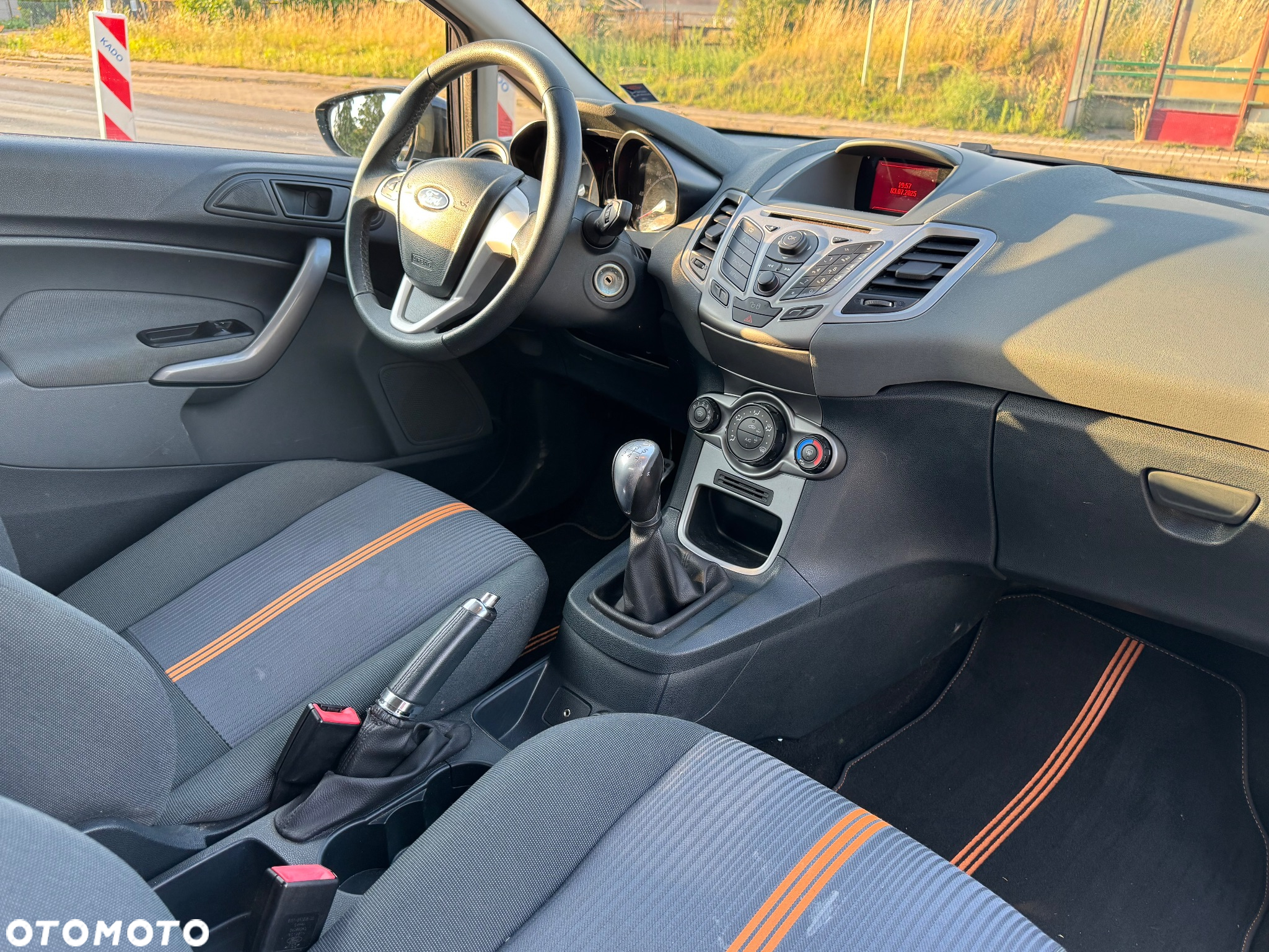 Ford Fiesta 1.25 Ghia - 13