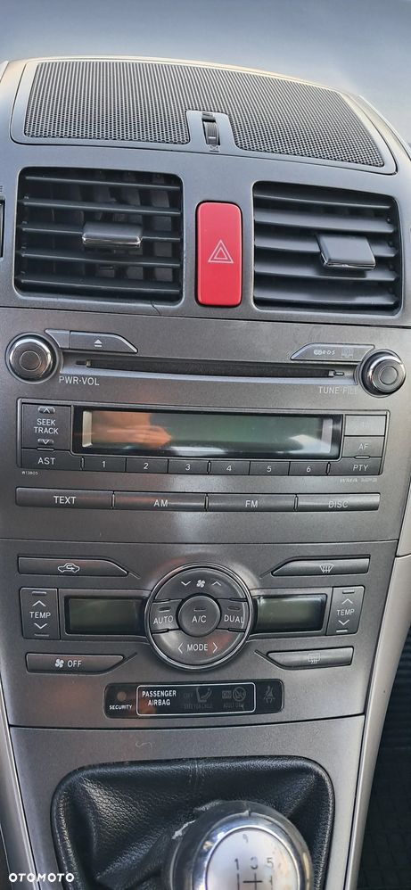 Toyota Auris 1.6 Comfort - 13