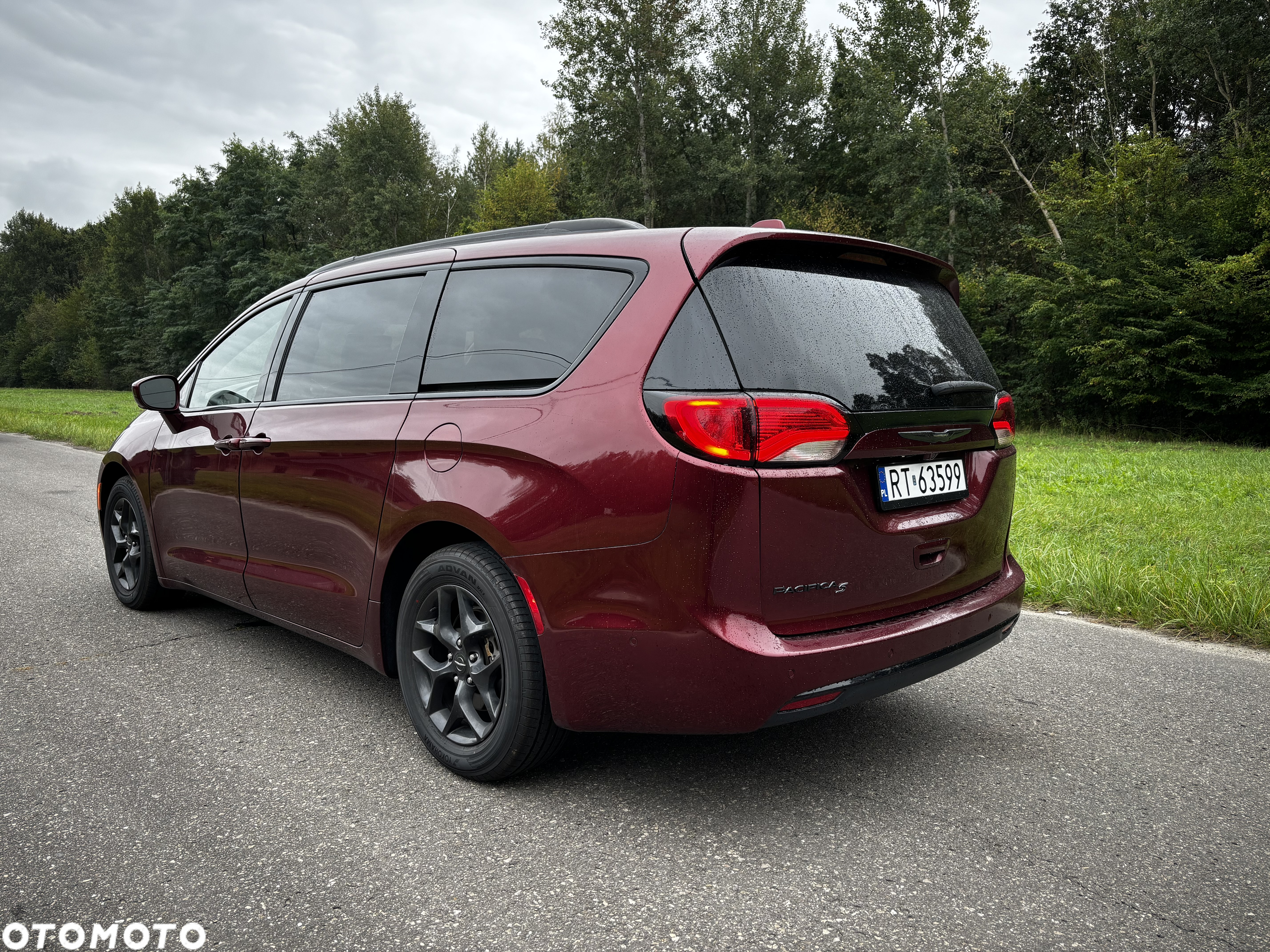 Chrysler Pacifica - 5