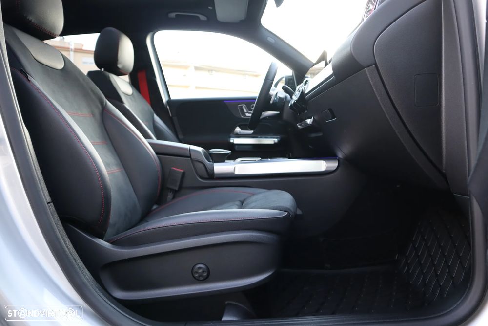 Mercedes-Benz GLB 35 AMG 4Matic Speedshift DCT 8G - 26