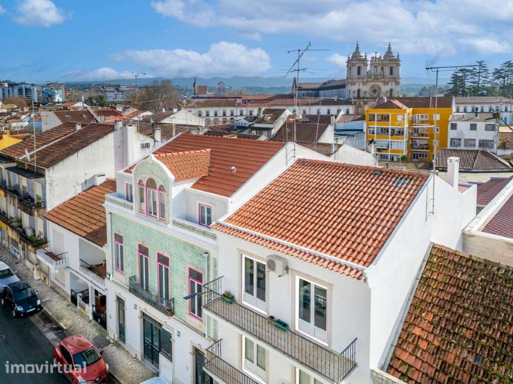 Edifício 'Claraval 123'- T2 em Alcobaça no Centro histórico - Grande imagem: 2/24