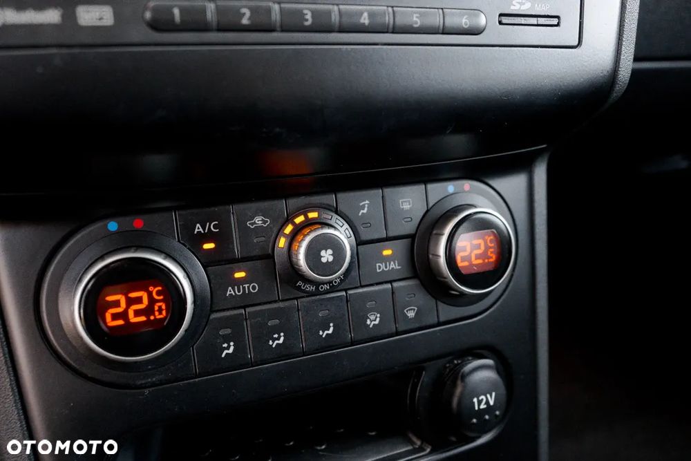 Nissan Qashqai 2.0 4x4 Tekna - 24