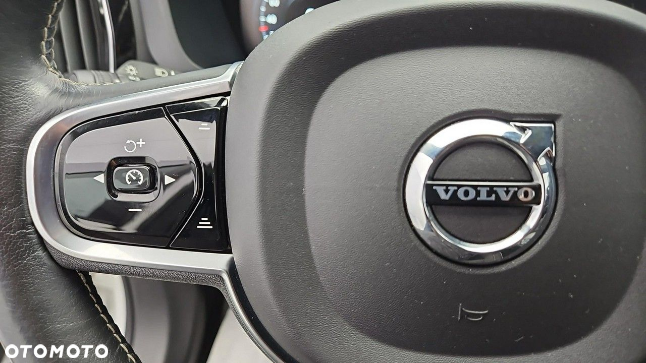 Volvo XC 60 - 16
