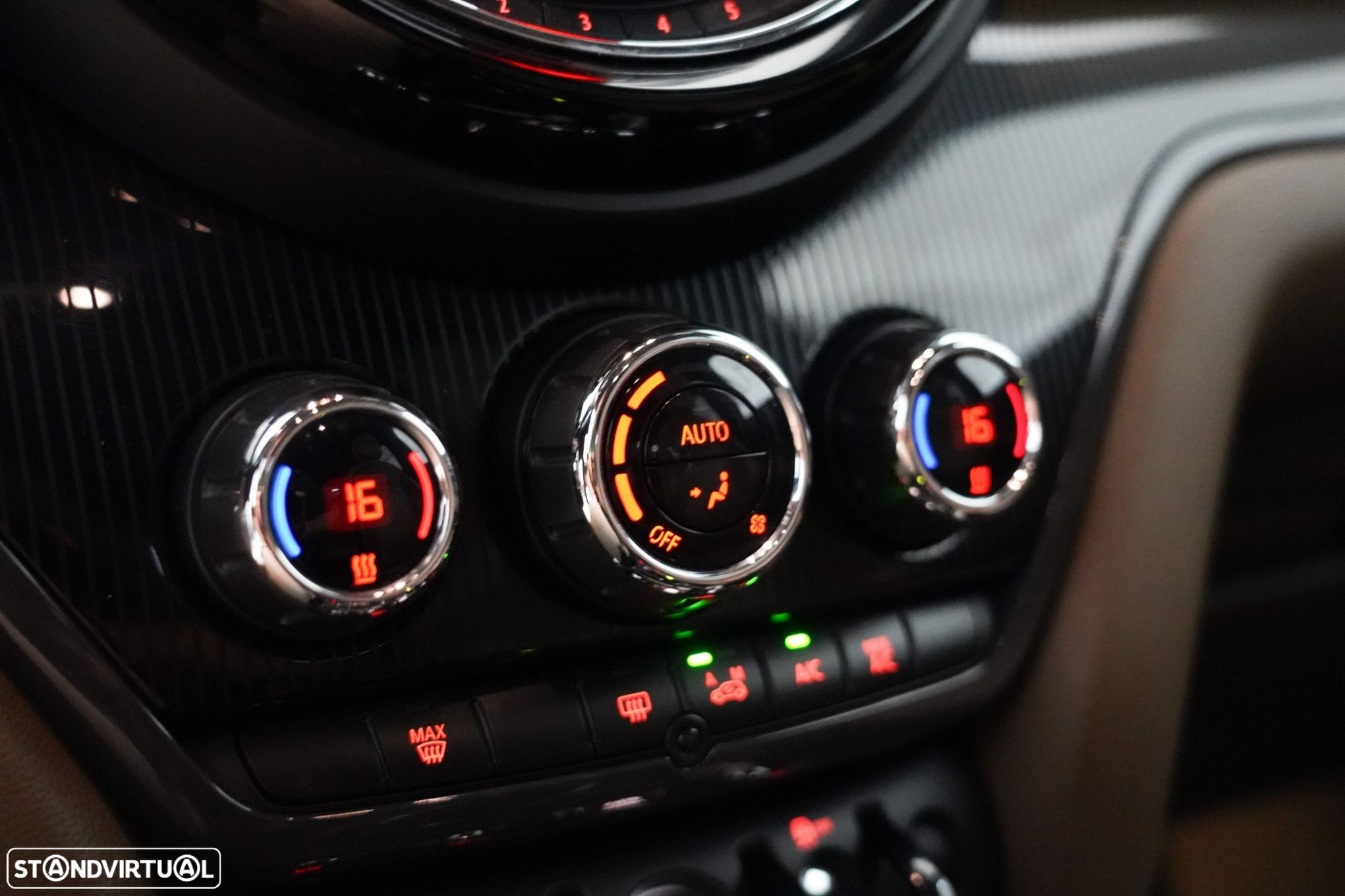 MINI Countryman Cooper D Auto - 12