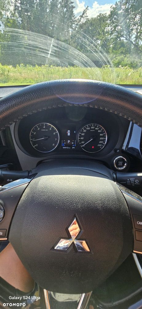 Mitsubishi Outlander - 14