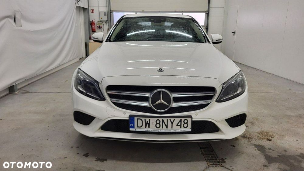 Mercedes-Benz Klasa C 200 4MATIC 9G-TRONIC - 2