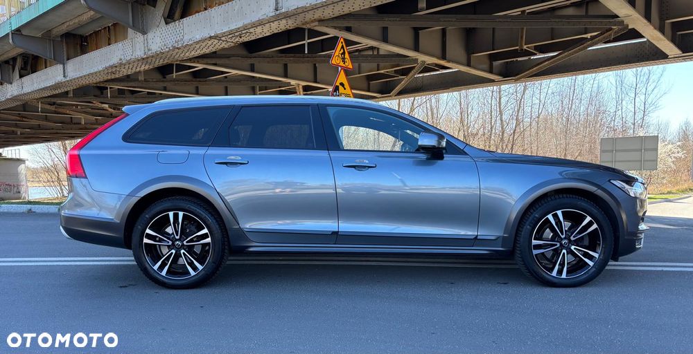 Volvo V90 Cross Country D4 AWD Geartronic Pro - 8