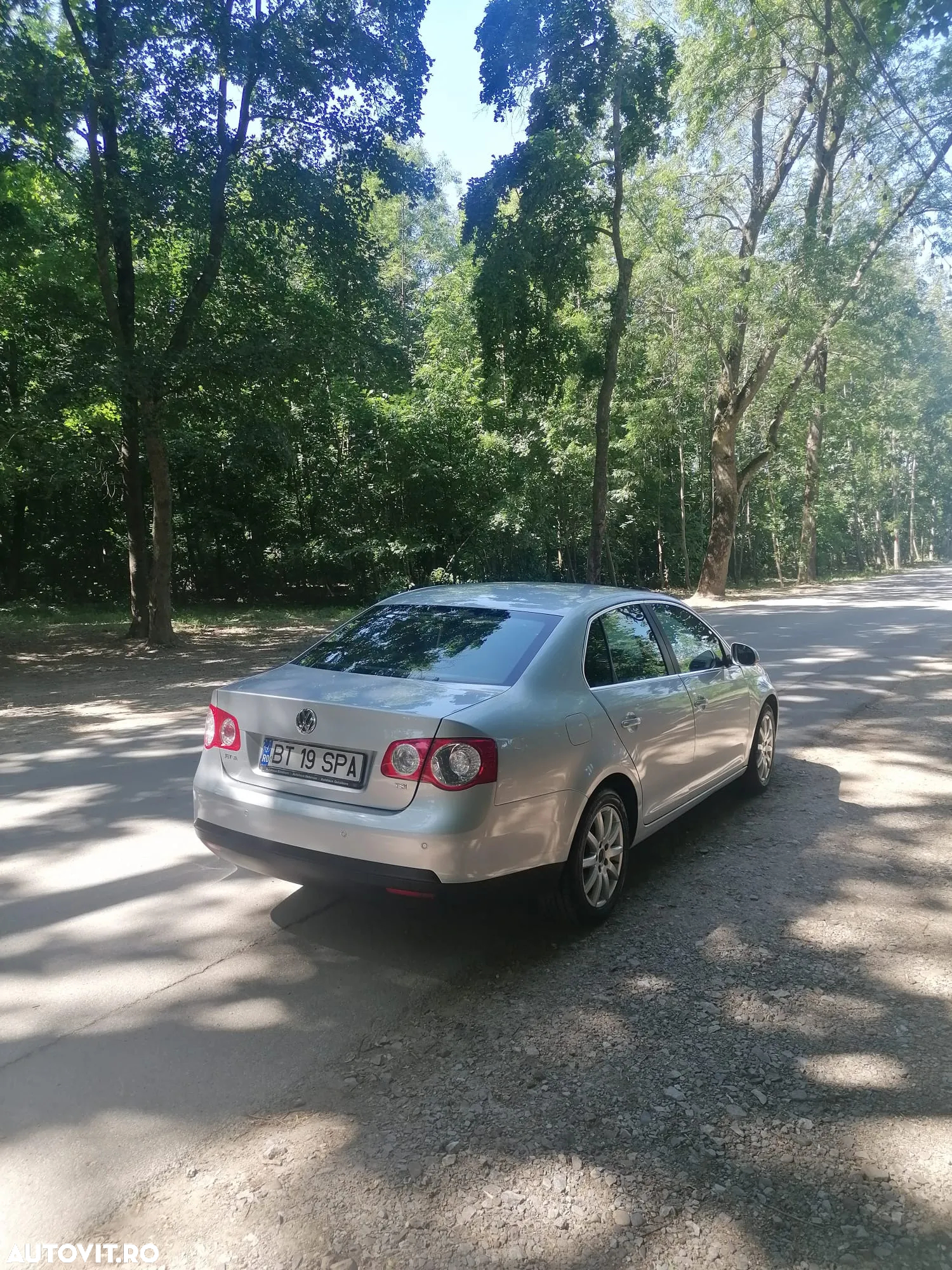 Volkswagen Jetta 1.4 TSI Comfortline DSG - 2