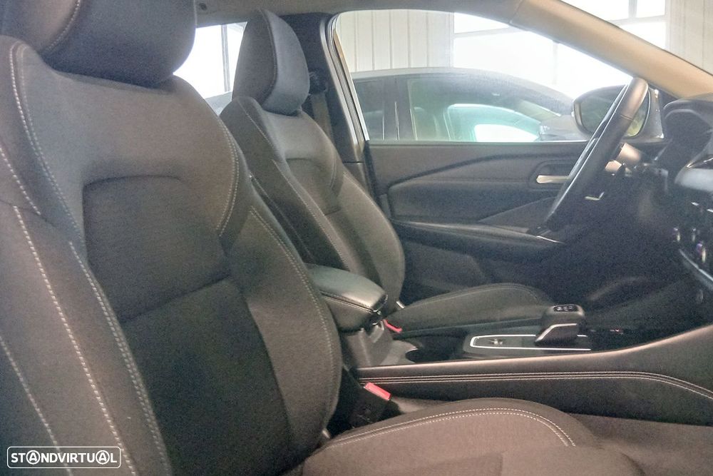 Nissan Qashqai 1.3 DIG-T N-Connecta LED Xtronic - 14