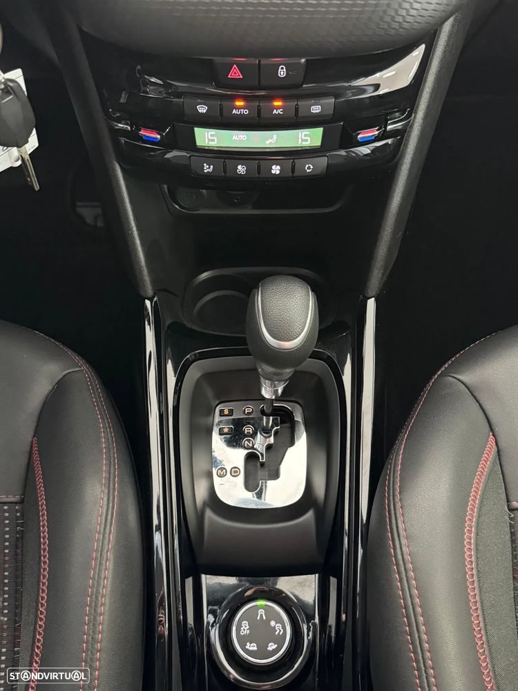 Peugeot 2008 1.2 PureTech GT Line EAT6 - 8